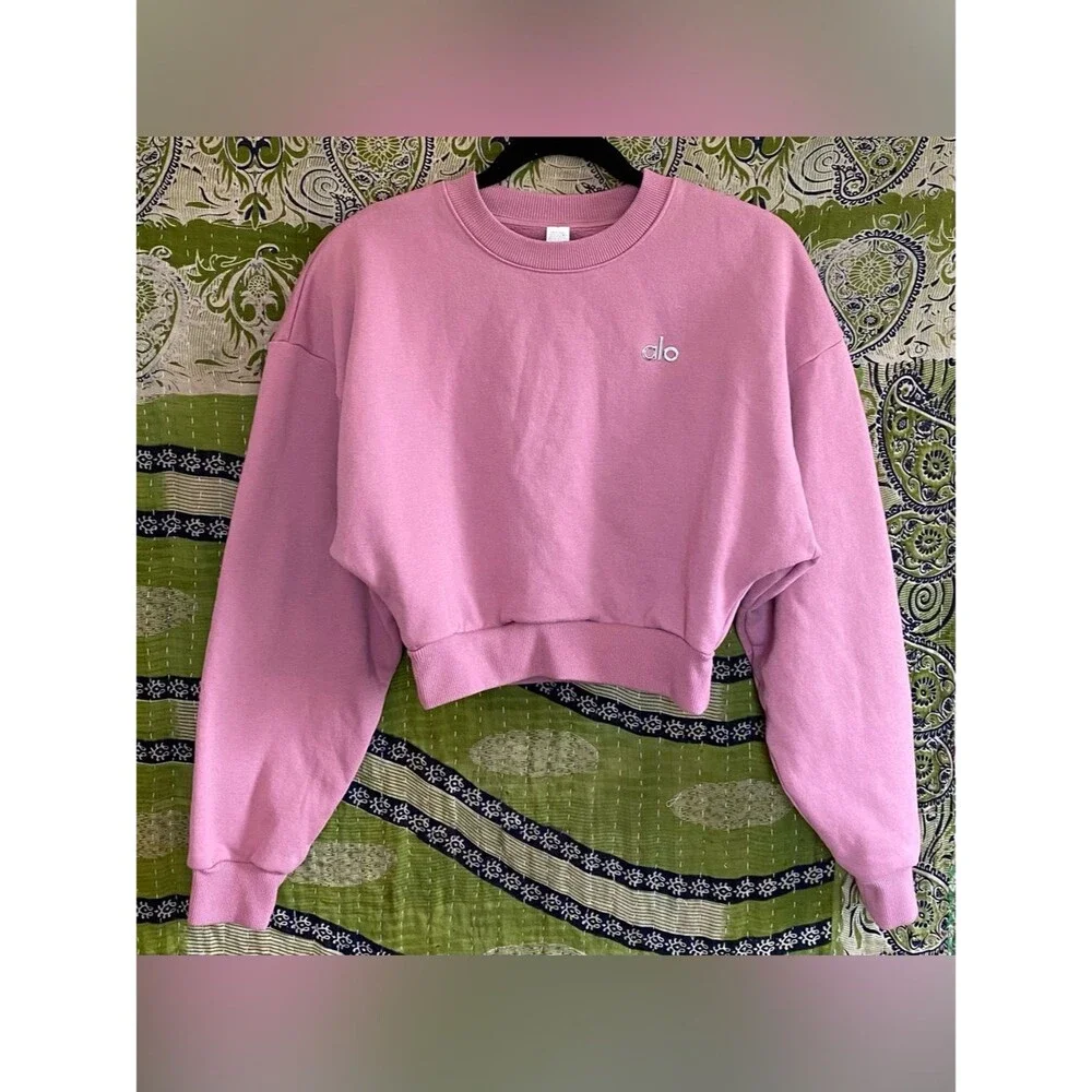 ALO Yoga Pink Wild Rose Accolade Cropped Sweatshirt Medium California Casual